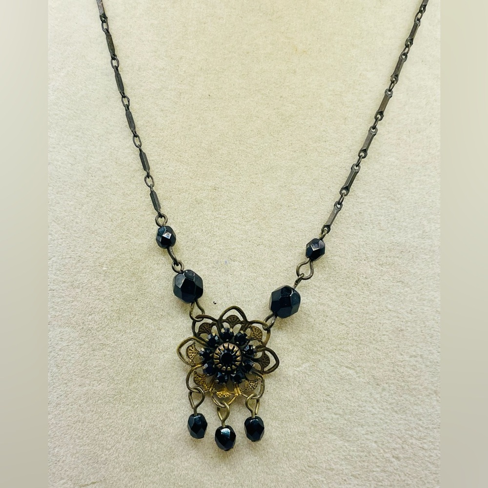 Victorian Antique Brass Tone Filigree Floral Necklace w/ Black Crystals. 16 inch